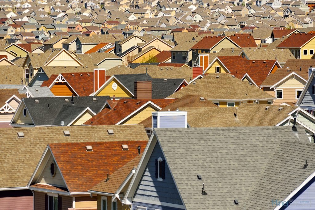 rooftops in suburban development colorado springs colorado united states 482146191 5a9033903037130037ffd627